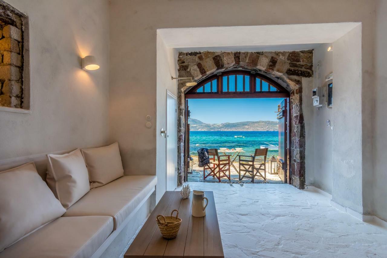 Neosikos Amazing Beach House In Milos Island Villa Klima  Eksteriør bilde